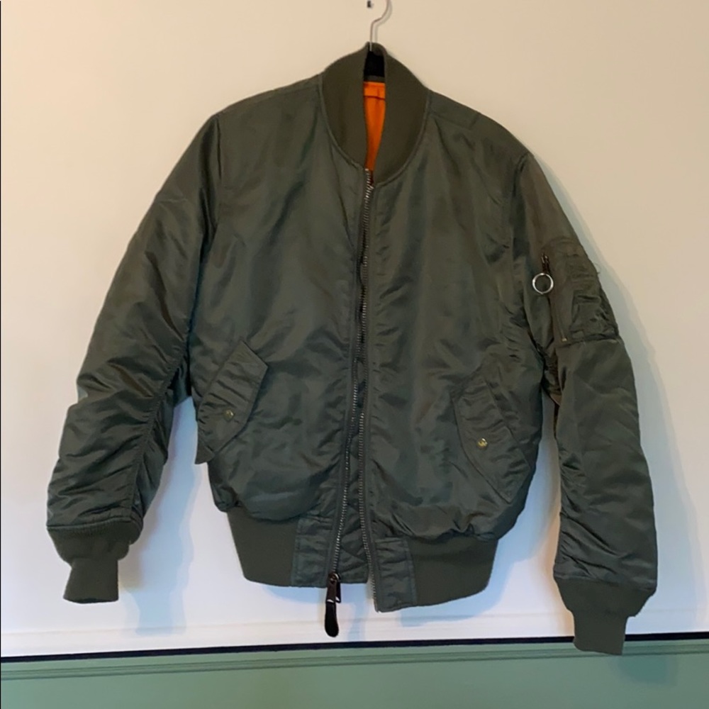 VINTAGE GREEN ALPHA BOMBER